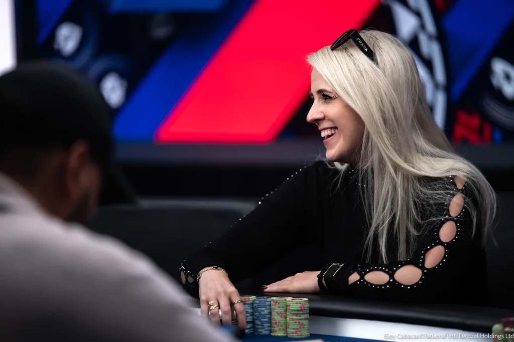 EPT Paris Main Event День 4 – „xflixx“ и Тойсль мечтают в финале о титуле на €1,15 млн!