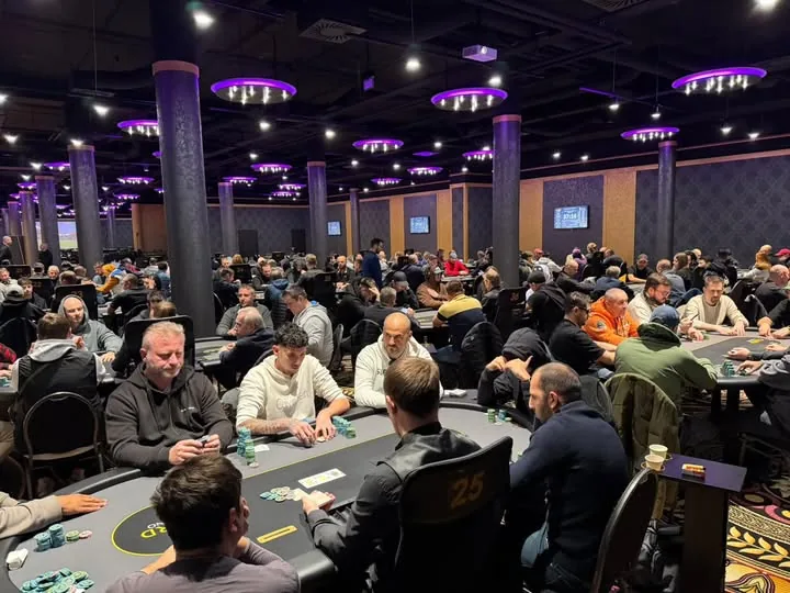 Card Casino SK – Три австрийца захватили лидерство в Grand Prix День 1C!