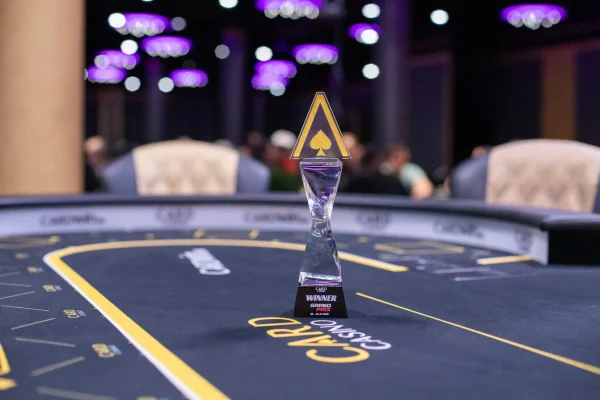 George Voinescu забирает скипетр Гран-при в Card Casino SK!