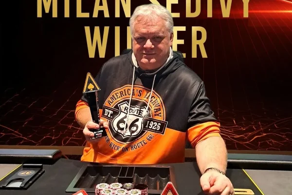 Card Casino SK – массовая сделка делает Милана Шедиви чемпионом Гран-при!
