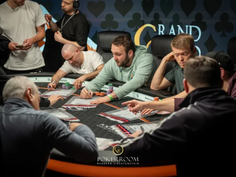 WSOPC Main Event – Arossi выходит на финальный стол чип-лидером, Geiger & Kramer в числе последних восьми!