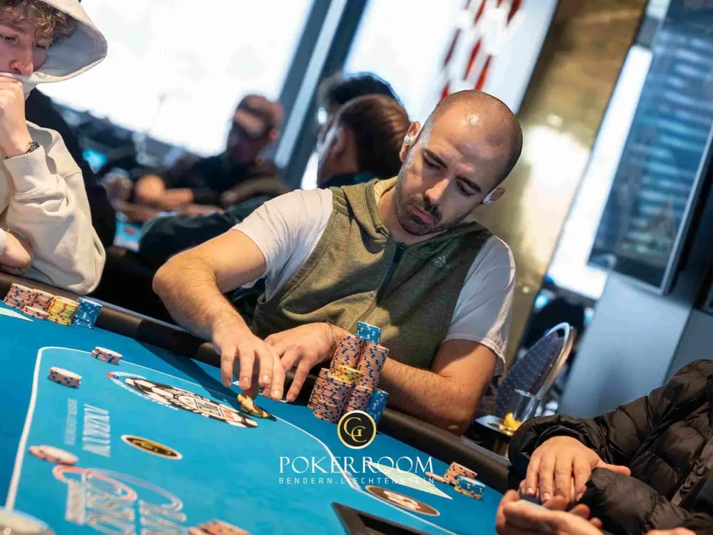 Первое кольцо WSOPC в Лихтенштейне достается Паскалю Штурценеггеру из Швейцарии!