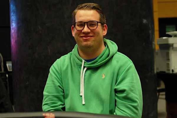 GC Pokerroom – оверлей в Keole Main Event; Сандро Зарриелло лидирует перед финалом!