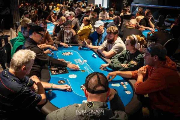 „Hummel“ выходит в финал CPF Main Event чиплидером с невероятным призовым фондом в CHF 183.920!